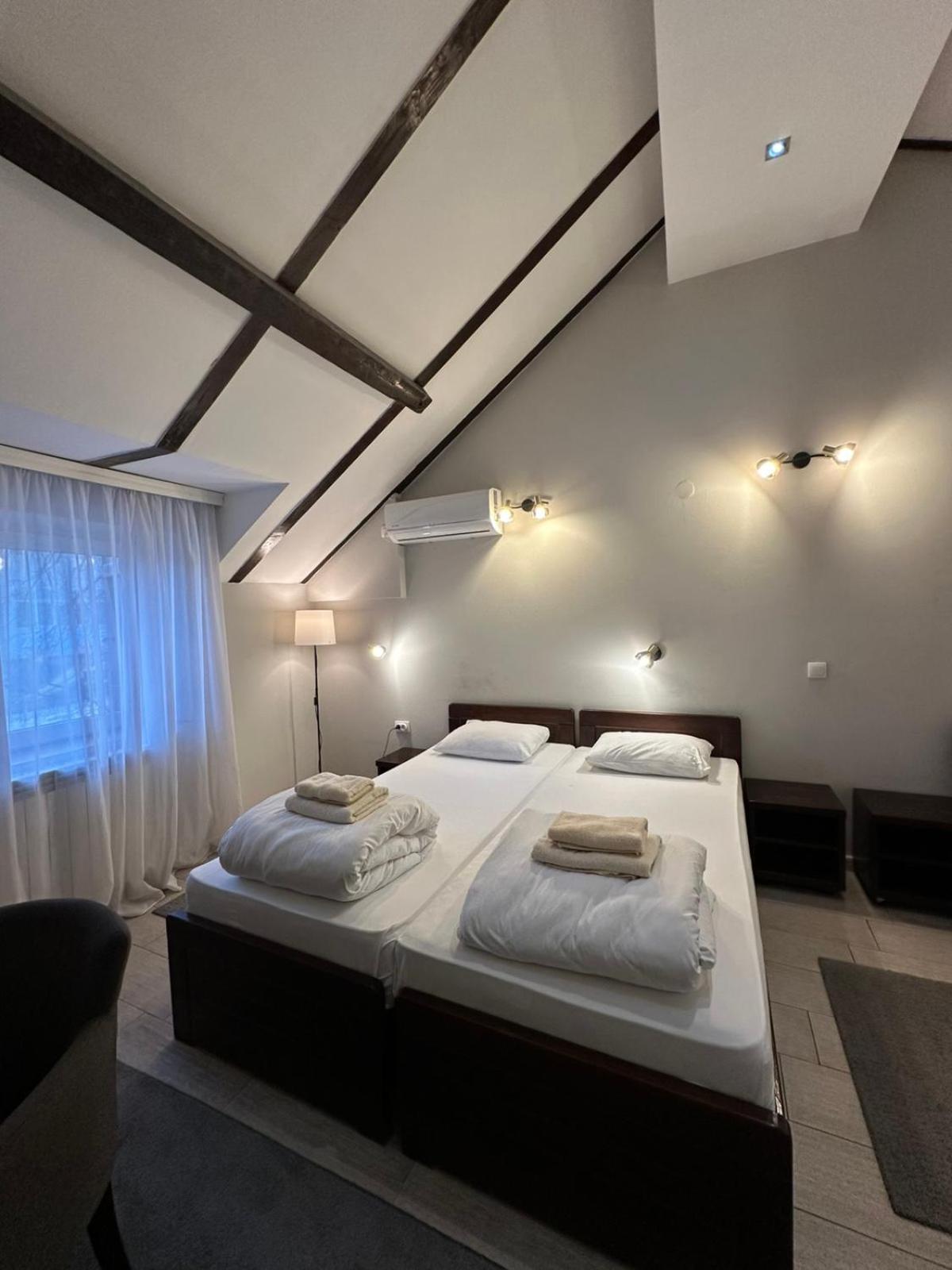 Apartments & Accommodation Stojic Novi Sad Rom bilde